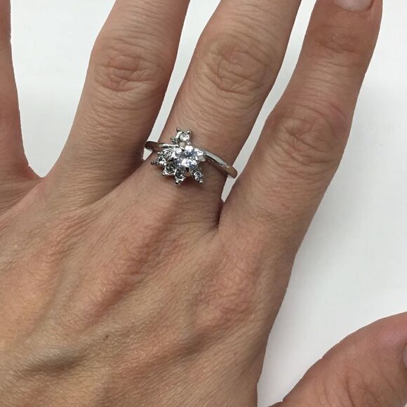 Cubic Zirconia Round Fan Setting Ring (H15) - Picture 1 of 6